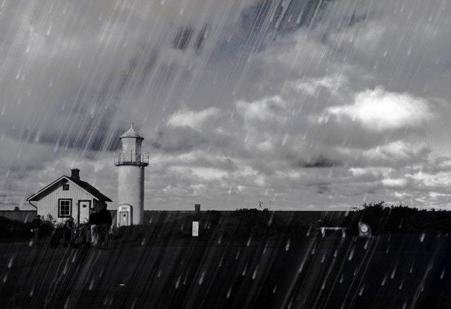 Pixlromatic-image that creates a rain-effect